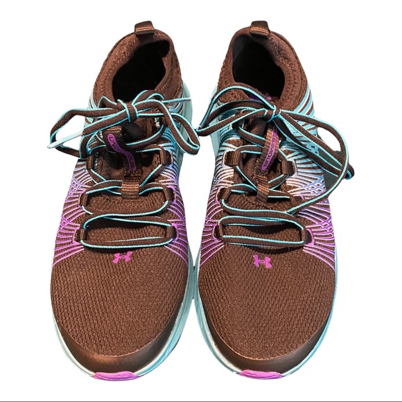 Brand New Under Armour Running Sneakers - 5.5 Youth (fits women size 7) - Picture 2 of 4
